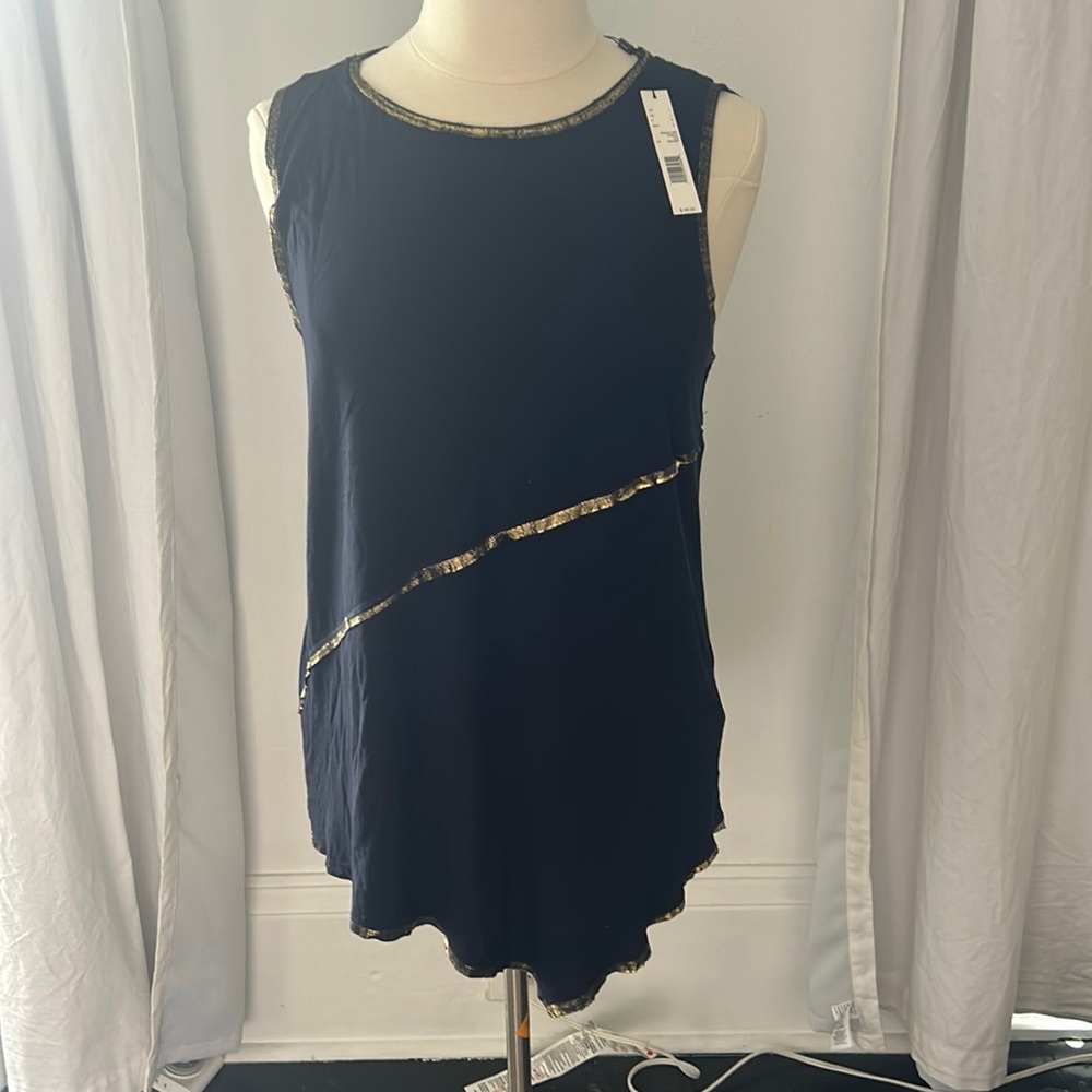 NWT Tahari asymmetrical Navy and Gold long top. Super soft, fun cut.